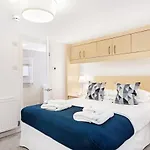 Fountains Executive Apartment - Harrogate Stays